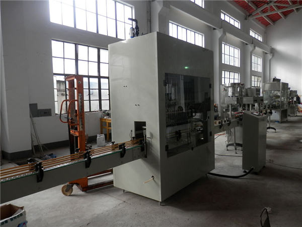 ਚੀਨ ਵਿਚ ਆਟੋਮੈਟਿਕ ਬਲੀਚ ਫਿਲਰ